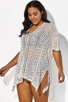 Shop Women's Plus Size Swimsuits Cover Ups in A Variety of Style. - Meet.Curve Crochet Bathing Suits, Estilo Hippie, Crochet Cover Up, Mini Robes, Bathing Suit Covers, Bathing Suit Cover Up, Swimwear Dress, Womens Kimono, Summer Swim Suits