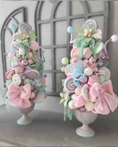 Candyland Decor, Candy Decorations Diy, Christmas Luncheon, Candy Christmas Tree, Pastel Christmas, Candy House, Pink Christmas Decorations