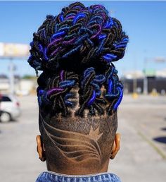 Locs And Undercut Black Women, Locs Shaved Sides And Back, Long Locs Shaved Sides, Side Shave With Braids Black Women, Locs With Undercut Women, Butterfly Locs Mohawk Shaved Sides, Low Cut Hairstyles, Undercut Hair Designs, Short Hair Designs