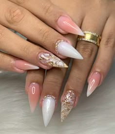 Pink And White Stiletto Nails, Fall Stilleto Nails, Stelito Nails, Ballerina Acrylic Nails, Nails Now, Pointed Nails