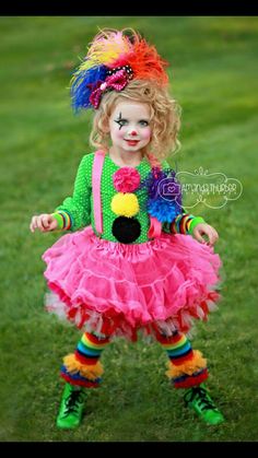 Girl Clown Costume, Costume Carnaval, Clown Party, Circus Costume, Cute Clown, Clown Faces, Clown Costume, A Clown