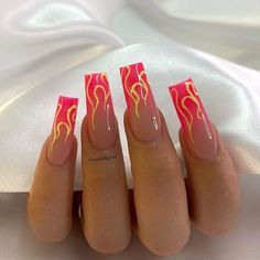 Hippie Nails, Girly Acrylic Nails, Simple Acrylic Nails, Casual Nails, Nails Only, Acrylic Nails Coffin Short, Short Acrylic Nails Designs, Coffin Nails Designs, Fire Nails