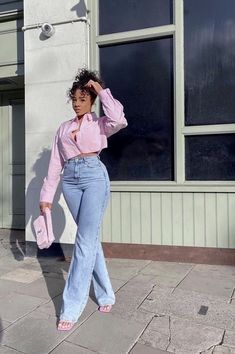 Black Shirt Light Blue Jeans Outfit, How To Style Pink Crop Top, Blush Pink Shoes Outfit, Pink And Blue Jeans Outfit, Blue Top And Jeans Outfit, Crop White Shirt Outfit, White Top And Blue Jeans Outfit, Pink And Jeans Outfit, Jeans With Pink Top