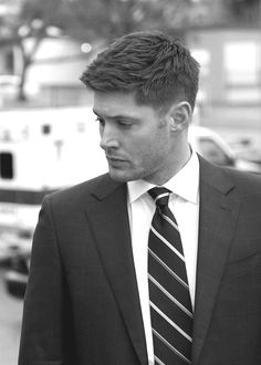 Classic Short Hairstyles Men, Textured Crew Cut Men, Dean Winchester Haircut, Beckham Hairstyle, Dean Supernatural, Men Face, Jensen And Misha, Men's Hairstyle