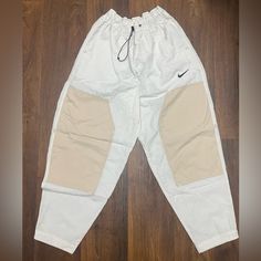 *Womens Size Small * Never Worn Before, Just Missing The Tag *Brand New Condition, No Flaws Casual White Pants For Outdoor, Sporty White Cargo Pants For Outdoor, White Cotton Parachute Pants For Outdoor, Nike Casual Relaxed Fit Parachute Pants, White Sporty Cargo Pants For Outdoor, Nike Sweatpants Windbreaker, Nike Two Tone Sweatpants, Nike Casual Beige Bottoms, Casual White Bottoms For Outdoor