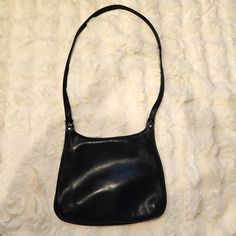 Black Leather Coach Large Cross Body Leather Coach, Leather Purse, Leather Purses, Coach Bags, Cross Body, Crossbody Bags, Leather Bag, Black Leather, Bag Lady