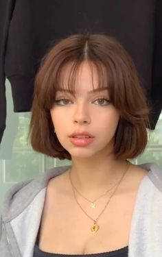 Short Fine Bob Hairstyles, Bangs Haircut Ideas, Hime Haircut, Trendy Bangs, Haircut Ideas Trendy, Bangs Haircut, Hairstyle Ideas Easy, Short Haircuts With Bangs, Hair Inspiration Long