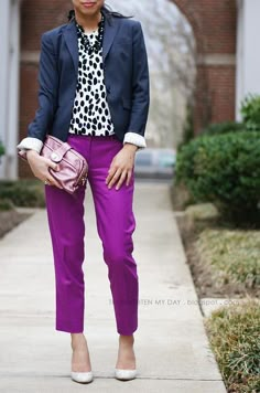 Purple Trousers Outfit, Purple Pants Outfit, Purple Trousers, Colour Combinations Fashion, Color Combinations For Clothes, Purple Pants, Purple Outfits, Colour Blocking, Looks Street Style