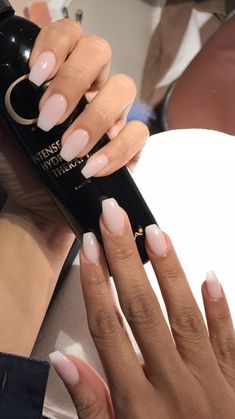 The Manicure That Lasts Longer Than Gels: Dip Powder Nails Solar Nails, Natural Acrylic Nails, Organic Nails, Nails Done, Dip Powder Nails, Neutral Nails, Dipped Nails, Dip Powder