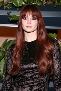 Long Bangs Hairstyle, Red Hair Bangs, Hair Bangs Hairstyles, Winter Hair Color Trends, Crimson Hair, Bangs Hairstyle, Hairstyle Men, Fresh Haircut