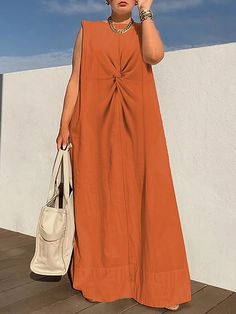 Maxi Dresses Dots Clothing, Fuchsia Dress, Asymmetrical Blouse, Leisure Fashion, Sweater Trends, Beige Dresses, Long Sleeve Short Dress, Dresses 2024, Polka Dress