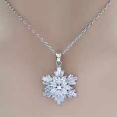 Snowflake Necklace- Flocke - PoetryDesigns Fire And Ice Jewelry, Snowflake Diamond Necklace, Winter Inspired Jewelry, Elsa Stuff, Cold Necklace, Snowflake Accessories, Snowflake Crystals, Ice Accessories, Reika Aoki