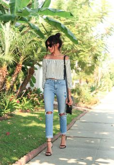 Petite fashion bloggers : Sazan :: BombPetite.com Style Inspiration Petite, Summer Outfits 2017, Petite Casual, Heels Casual, Summer Trends Outfits, Style Inspiration Casual, 2017 Fashion Trends, Petite Outfits