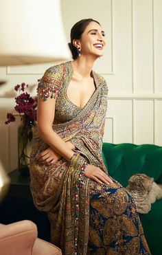 Shaadi Saree Indian Outfits, Sabyasachi Blouse Designs, Sabyasachi Dresses, Sabyasachi Blouse, Vaani Kapoor, Sabyasachi Sarees, Traditional Blouse Designs, New Saree Blouse Designs, Fashionable Saree Blouse Designs