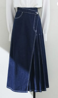 Midi Skirt Summer, Denim Skirt Long, Pleated Denim Skirt, A Line Denim Skirt, Pleated Denim, Diy Blouse, Blouse Diy, Modest Fashion Outfits