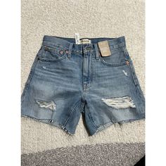 Nwt Madewell Women's Size 23 Relaxed Ripped Mid Length Denim Shorts Blue Features: Ripped Mid-Length Cutoff Hems Cotton Color: Blue Size: 23 Condition: New With Tags Mid Length Denim Shorts, Mid Length, Madewell, Jean Shorts, Denim Shorts, Color Blue, Womens Sizes, Blue Color, Womens Shorts