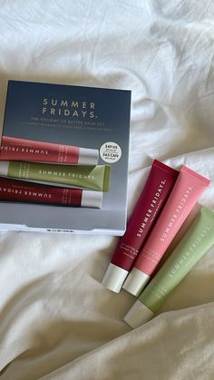 summer fridays holiday set Summer Fridays Gift Set, Summer Fridays Holiday Set, Summer Fridays Lip Balm Set, Summer Fridays Set, Summer Fridays Aesthetic, Strawberry Scents, Sephora Wishlist