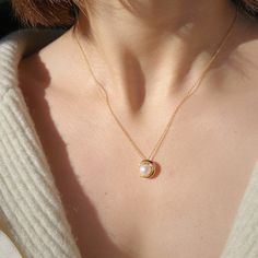 Real Shell Moon Pendant Decorated with White Zircon Diamond Pendant Necklace, 14K Solid Gold Necklace Chain, gift for her, Birthday Gift. -Natural Shell/Zircon  - 14K Gold Filled S925 Stelling Silver -Necklace Length:40+5 cm -Pendant Size:12 mm - Waterproof & Hypoallergenic - All items are nicely packaged in an elegant Gift jewelry box. *Great gift for: Wedding, Anniversary, Birthday, Christening, Christmas, Engagement, Graduation, Mother 's Day, Valentine's Day. *PLEASE NOTE >>The product is ma White Clavicle Chain Necklace For Birthday, Mother's Day Pearl White Round Necklaces, Pearl White Round Pendant Jewelry As A Gift, Pearl Necklace With Adjustable Chain, Anniversary Pearl Necklace With Adjustable Chain, Round Pearl Necklace With Adjustable Chain, Elegant Round Pendant Jewelry For Birthday Gift, Pearl Chain Necklace For Mother's Day, Round Pearl White Necklace For Gift