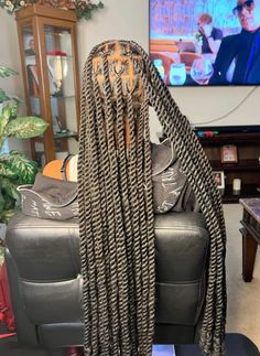 Long Twist Braids, Locs Long, Invisible Locs, Lemonade Braids Hairstyles, Natural Braided Hairstyles