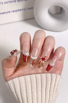 3D press on nails for summer holiday 3d Winter Nails, 3d Nail Designs Christmas, Summer Nails With 3d Art, Holiday Press On Nails, 3d Christmas Nails, Christmas Press On Nails Holidays, Nails 3d