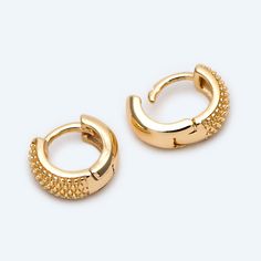 ★ High quality real gold plated brass leverback earring hooks, color not easily tarnish, lead nickel free ★ Size: circle 10mm, 4mm Width approx. Quantity: 10pcs Color: gold Material: 18K gold plated brass ❤ More gold plated brass items here: ❤ https://www.etsy.com/shop/Nbeads?search_query=GB ❤ More metal findings(brass, silver, alloy etc.) here: ❤ https://www.etsy.com/shop/Nbeads?section_id=6656259 Small Hoop Earrings Gold, Earrings Small Hoop, Earrings Gold Hoops, Gold Huggie Earrings, Huggie Earrings Gold, Small Hoop Earrings, Hoop Earrings Gold, Brass Charms, Leverback Earrings