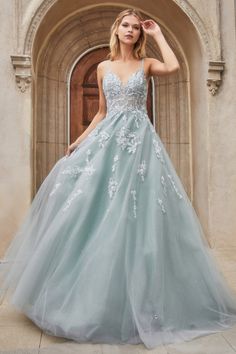 Vestidos Dresses, Floral Ball Gown, Glitter Prom Dress, Tiered Tulle Skirt, Sophia Dress, Layered Tulle Skirt, Floor Length Prom Dresses, Ball Gown Skirt, Timeless Dress