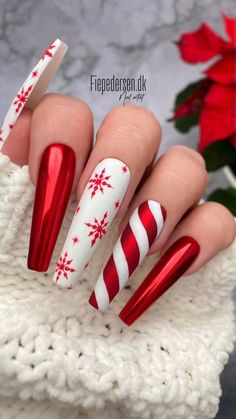 Christmas Nails Diy, Holiday Nails Christmas, Red Christmas Nails, Holiday Nail Designs, Festival Nails