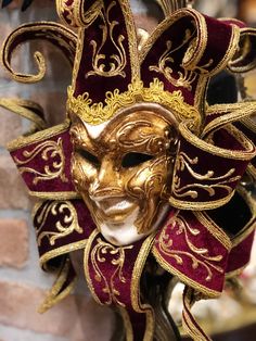 Original Venetian papier-mache mask handcrafted and hand-decorated with gold leaf and velvet Decorative only mask Measurements about 41x29 All our masks are handmade by our staff (me, my wife and our collaborators) in our atelier in Venice. The masks are all made of paperweight and are made using ancient techniques from the 1300s They are decorated with acrylic colors, gold leaf, silver leaf, trifies, lace and Swarovski crystals so as to make them more valuable. We are a small family business an Traditional Theater Masks For Festivals, Traditional Masks For Theater And Festivals, Traditional Masks And Prosthetics For Theater Festivals, Traditional Theater Masks And Prosthetics For Festivals, Traditional Gold Masks And Prosthetics For Festivals, Festival Masks And Prosthetics As Gifts, Mardi Gra, Lion Mask, Angel Artwork