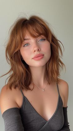 Redefine elegance with 12 sophisticated haircuts that bring out the best in round face shapes. Bangs For Round Face, Ginger Hair Color, Bangs With Medium Hair, Round Face Haircuts, Round Faces, Short Hair With Bangs, Shoulder Length Hair, Ginger Hair, Aesthetic Hair