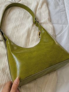 Forest Green Bag, Green Leather Bags, Minimalist Vintage, Retro Bags, Green Purse, Plain Style, Fall Fits, Pretty Bags