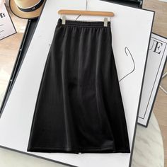 Olivia Mark - Winter Black Velvet Mermaid Midi Skirt Mermaid Midi Skirt, Midi Skirt Winter, Vintage Denim Skirt, Bodycon Midi Skirt, Fishtail Skirt, Winter Skirt, Black Midi Skirt, Bustier Top, Bodycon Midi