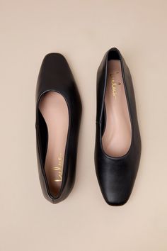 You'll walk for miles in effortlessly chic style with the Lulus Jordane Black Ballet Flats! Smooth, pebbled faux leather shapes these must-have shoes that feature a classic ballet flat silhouette with a tapered square toe upper, a low-cut collar, and a simple slip-on design. Available in whole sizes only. 0. 5" rubber heel. Lightly cushioned insole. Rubber sole has nonskid markings. Man made materials. Imported. Lulus | Jordane Black Ballet Flats | Size 7. Medium Width Ballet Flats For Work, Medium Width Ballet Flats For Workwear, Workwear Ballet Flats With Medium Width, Chic Everyday Ballet Flats For Fall, Chic Ballet Flats For Everyday Fall Wear, Elegant Everyday Fitted Flats, Chic Everyday Fitted Flats, Elegant Fitted Flats For Everyday Use, Chic Comfort Fit Flats For Everyday