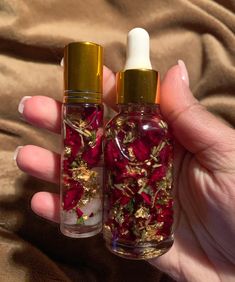 Aphrodite Oil Recipe, Aphrodite Bath, Oils Aesthetic, Aphrodite Oil, Oil Witchcraft, Beauty Spell, Oil Drawing, Ritual Oils, Love Oil