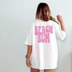 Beach Bum T Shirt Beach Shirt Vacation Tee Trendy Oversized | Etsy Printed Beach Shirts, Beach T Shirts Design, Preppy Shirt, Beach Sweatshirt, Feminist Sweatshirt, Summer Tees, Retro Preppy, Trendy Shirt Designs, Beach Tee