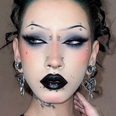 Goth Eye Makeup, Drag Make-up, Punk Makeup, Swag Makeup, Smink Inspiration, Alternative Makeup, Vanilla Scent, Emo Makeup, Dope Makeup