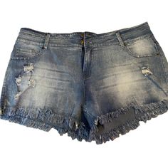 Brand New Without Tags. Bought Off Amazon But Too Big For Me. Modarani Cut Off Denim Shorts For Women Frayed Distressed Jean Short Cute Mid Rise Ripped Hot Shorts Comfy Stretchy Https://Www.Amazon.Com/Dp/B07t59slc8/Ref=Cm_sw_r_cp_api_glt_i_5fmhjt7qy0r6jmk36e5e?_encoding=Utf8&Psc=1 Jean Shorts With Leggings, Draco Cosplay, Short Ripped Jeans, Cute Short Shorts, Obx Dr, Denim Shorts For Women, Shorts Comfy, Oc Outfits, Ripped Shorts