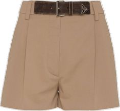 Luxury Belted Workwear Bottoms, Classic Brown Shorts, Classic Shorts With Belt Loops, Classic Brown Short-length Bottoms, Beige Belted Short Bottoms, Luxury Shorts With Belt Loops, Classic Knee-length Shorts With Belt Loops, Luxury Short Length Workwear Bottoms, Luxury Short Length Bottoms For Workwear