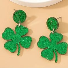 St. Patrick's Day Green Clover Bling Dangle Earrings - Cute Party Style Lucky Jewelry For Women Shamrock Jewelry, Shamrock Earrings, Green Shamrock, Irish Pride, Clover Green, Elegant Pattern, Gemstone Stud Earrings, Floral Knit, Acrylic Jewellery