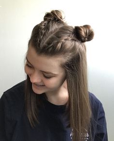 Stunning half bun hairstyle ideas | Trendy hairstyle ideas Space Buns For Short Hair, Cute Space Buns, Space Bun Hairstyles, Space Bun, High Bun Hair, High Bun Hairstyles