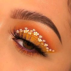 Makeup Tip, Latest Makeup Trends, Heavy Makeup, White Makeup, Valentines Makeup