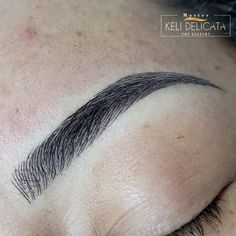 Lashes And Eyebrows, Brow Tech, Eyebrows Goals, Curved Eyebrows, Arch Brows, Eyebrow Design, Arched Eyebrows, Thick Brows, Pretty Lashes