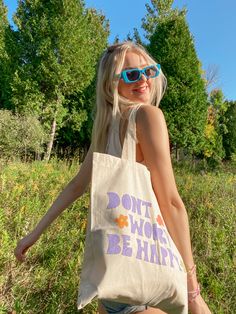 Eco Bag Aesthetic, Tote Bag Photography Ideas, Tote Bag Aesthetic Outfit, Tote Bag Design Ideas, Bag Design Ideas, Bags Ideas, Best Tote Bags, Style Fitness