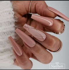 Chic Square Acrylic Nails, Nails 2023 Trends Spring Coffin, Simple Boujie Nails, Classy Medium Length Nails, Chic Nails Coffin, Elegant Coffin Nail Ideas, Nails 2023 Trends Coffin, Nude Nail With Design, Nail Nude Design