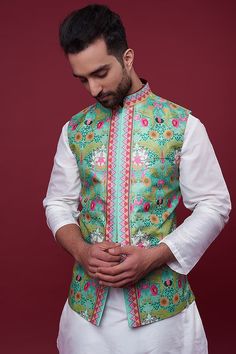 Green Dupion Digital Printed Bundi Jacket Design by Siddhartha Bansal Men at Pernia's Pop Up Shop 2023 Tarun Tahiliani, Jacket Design