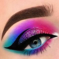 Fun Eyeshadow Looks Colorful, 80s Eye Makeup, Makeup Life Hacks, 80s Makeup, Cute Eye Makeup, Fall Makeup Looks, Makijaż Smokey Eye, Eye Makeup Designs, Colorful Eye Makeup