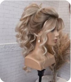 Hairstyles Homecoming, Mother Of The Bride Hair, Elegant Wedding Hair, Long Hair Wedding Styles, Homecoming Hair, Wedding Hair Inspiration, Hair Wedding, Smokey Eyes, Hairdo For Long Hair