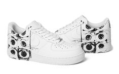 Supreme x Comme des Garçons x Nike Air Force 1 All White Air Forces, Japanese Clothing Brands, Cdg Shirt, Air Force 1 White, White Air Force 1, Nike Air Force 1s, Baskets Nike, Comme Des Garcons Shirt, Nike Air Force 1 Low