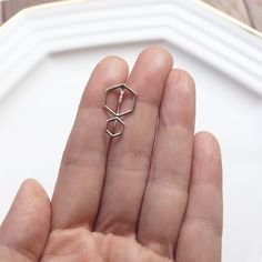 Geometric hexagon clip on earrings - silver minimalist invisible clip on earrings stud - non pierced earrings - hoops clip on earrings 🌟MiyabiGrace shop home. More invisible clip on earrings: click here https://www.etsy.com/shop/MiyabiGrace Details ◆Length: 0.82 inches (2.1 cm) ◆Weight: 1 g (0.04 oz) ◆Color: Silver ★Payment: PayPal You can checkout without PayPal account. You can use your credit card though PayPal for payment. https://www.etsy.com/listing/493072802/how-to-complete-payment-with- Clip On Hoop Earrings, Non Pierced Earrings, Earrings Hoops, Gold Clips, Earrings Geometric, Earrings Stud, Gold Bar, Pierced Earrings, Silver Hoops