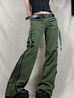 Flare Cargo Pants, Jeans Patchwork, Y2k Pants, Vintage Trousers, Jeans Cargo, Sweater Crop, Style Punk, Wardrobe Ideas, Crop Top Sweater