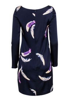 Add a whimsical touch to your wardrobe with this Yoana Baraschi dress! The navy and multi-color feather print brings a playful edge to this silk-blend dress, while the long sleeves and stylish cut make it perfect for any occasion. Pair with gold heels and a bag for a look that will turn heads! Size 6 97% Silk, 3% Spandex Unlined Invisible zipper back Long sleeves Bust 36" Waist 35" Shoulder to hem 35.5" Sleeve length 24.75" Blue Feather Trim Dresses For Spring, Blue Feather Trim Dress For Spring, Blue Spring Dresses With Feather Trim, Long Sleeve Feather Dresses For Summer, Feather Print, Gold Heels, The Navy, Size 6 Dress, Invisible Zipper